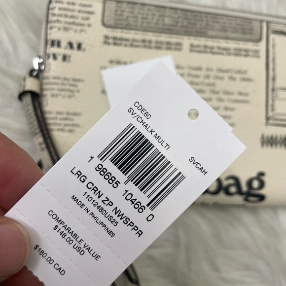 Coach Large Corner Zip Wristlet With Newspaper Print - Picture 6 of 10